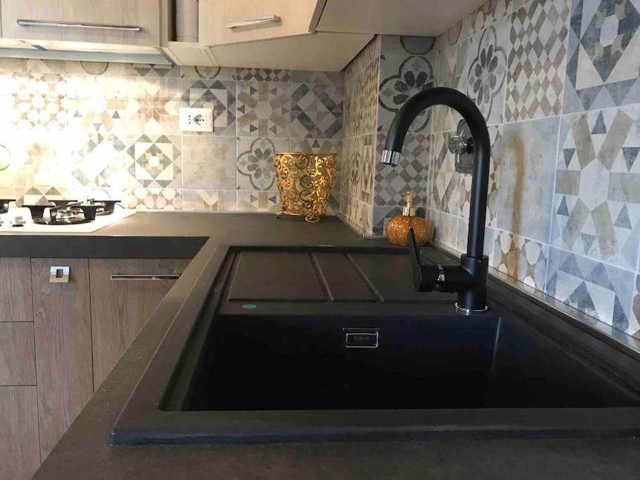 Apartment With Private Parking - Roma Est. Lunghezza 외부 사진
