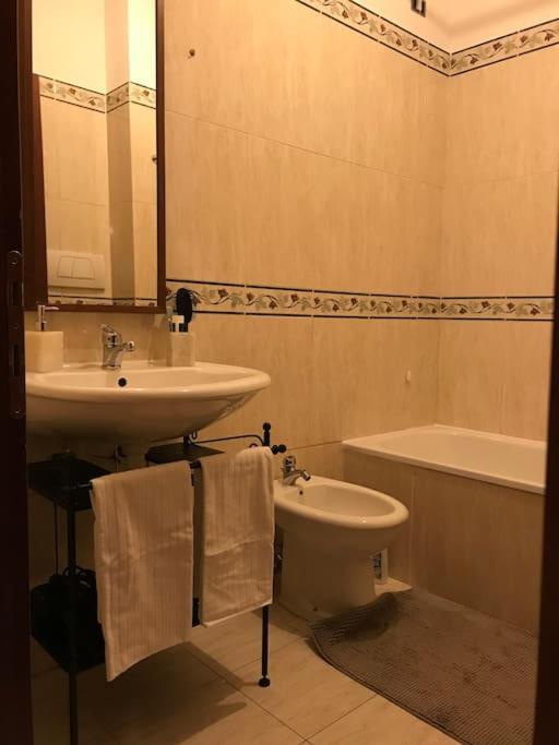 Apartment With Private Parking - Roma Est. Lunghezza 외부 사진